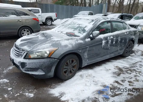 2009 Honda Accord 2.4 Lx-P z USA, uszkodzony, nr VIN 1HGCP26449A074111